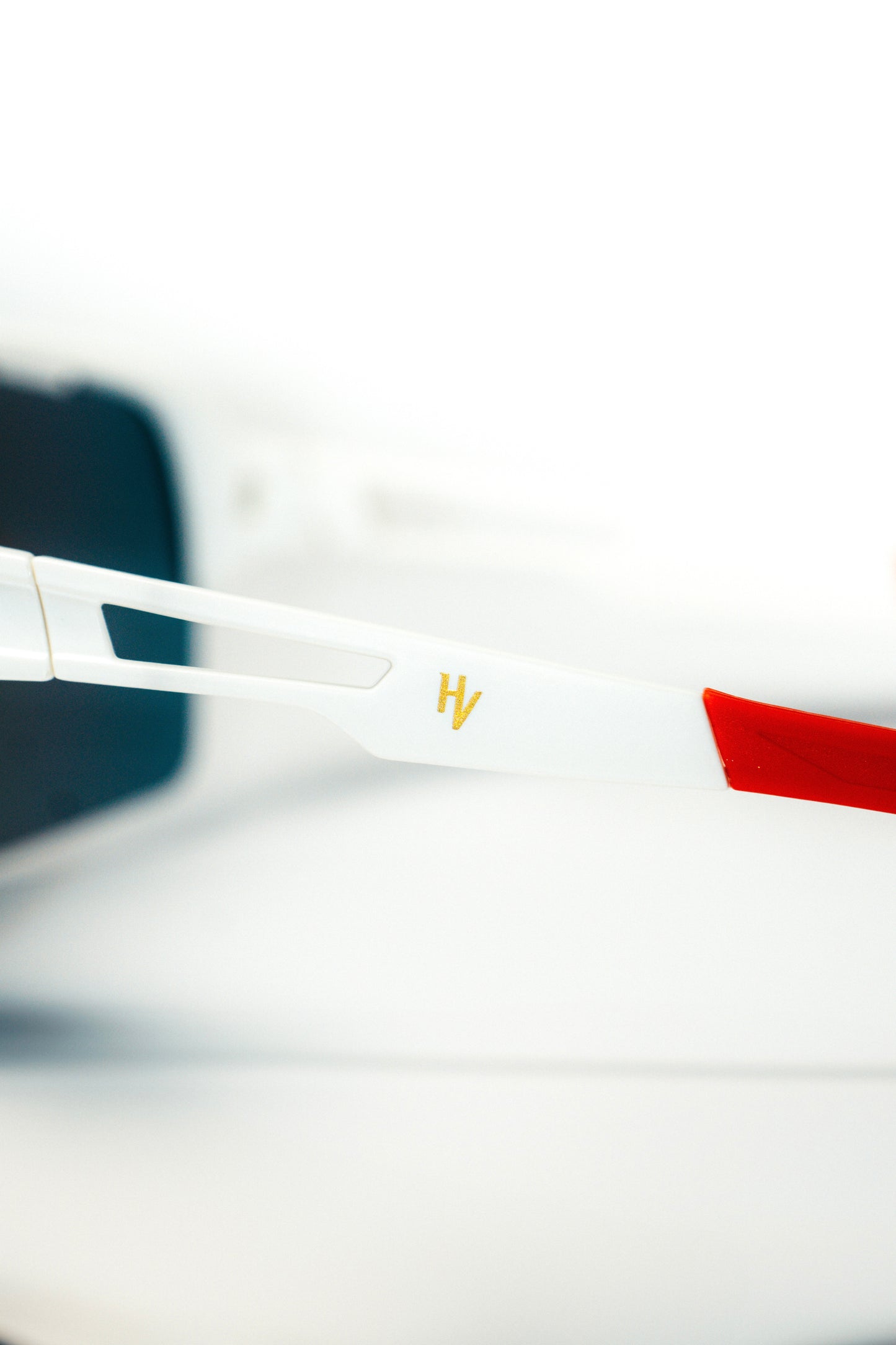 TRAILBLAZER “IRIDESCENT FUSION”